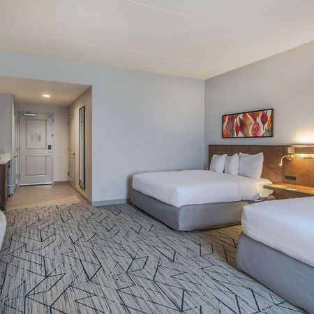 Hilton Garden Inn Raleigh Cary Buitenkant foto