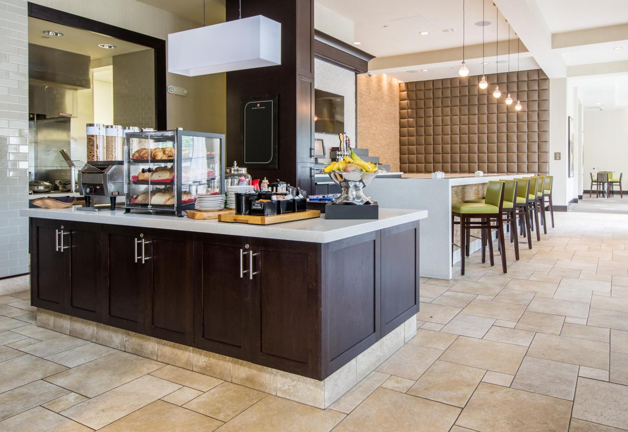 Hilton Garden Inn Raleigh Cary Buitenkant foto