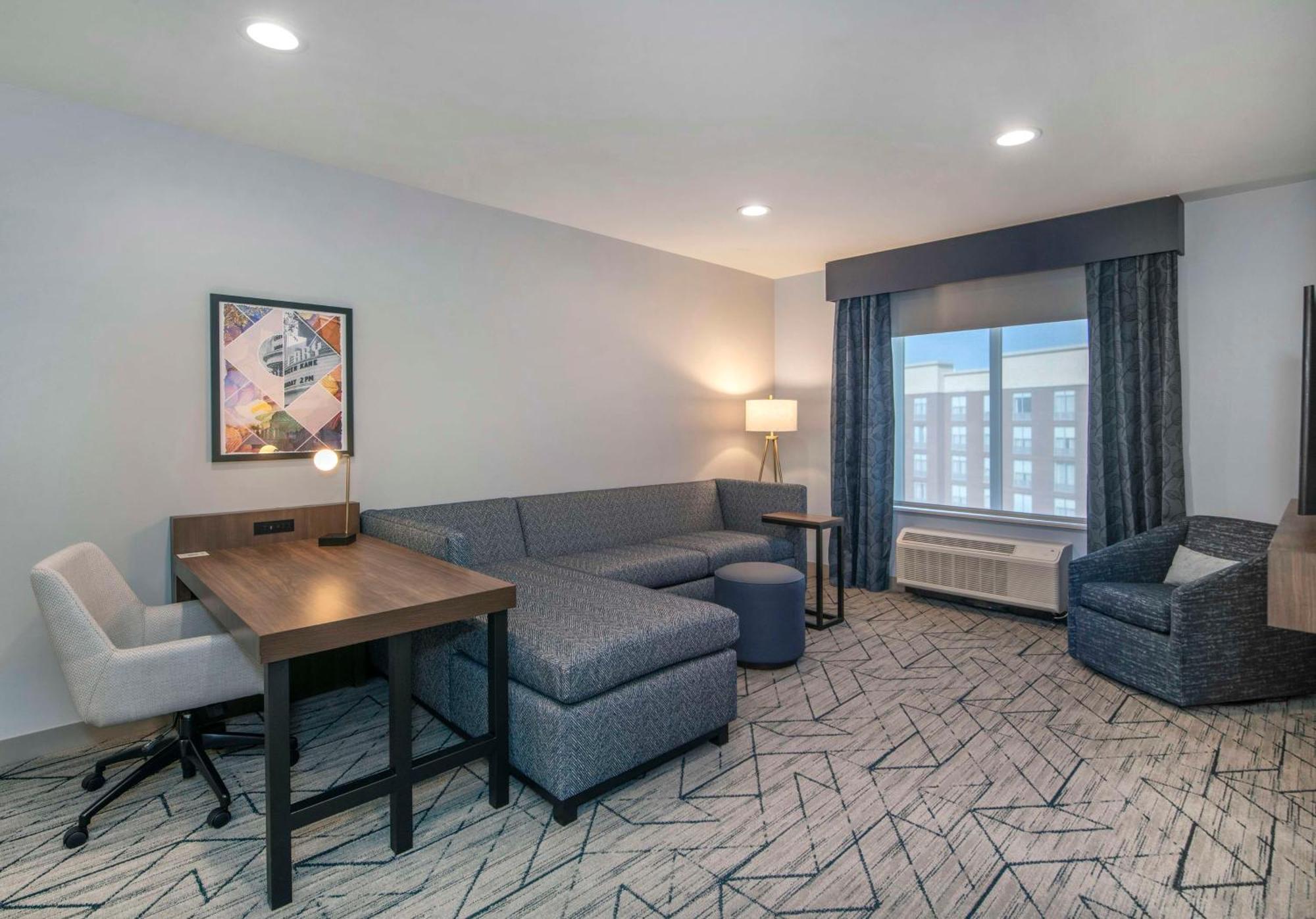 Hilton Garden Inn Raleigh Cary Buitenkant foto