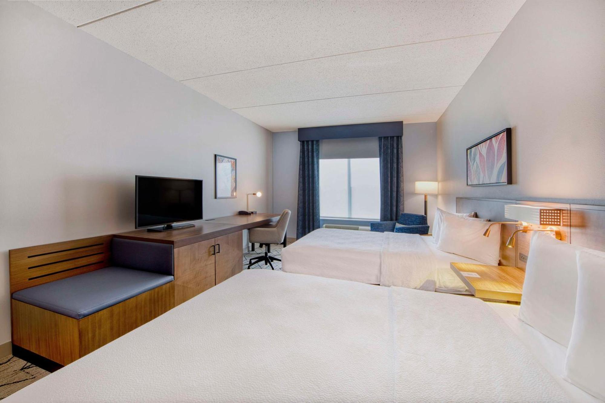 Hilton Garden Inn Raleigh Cary Buitenkant foto