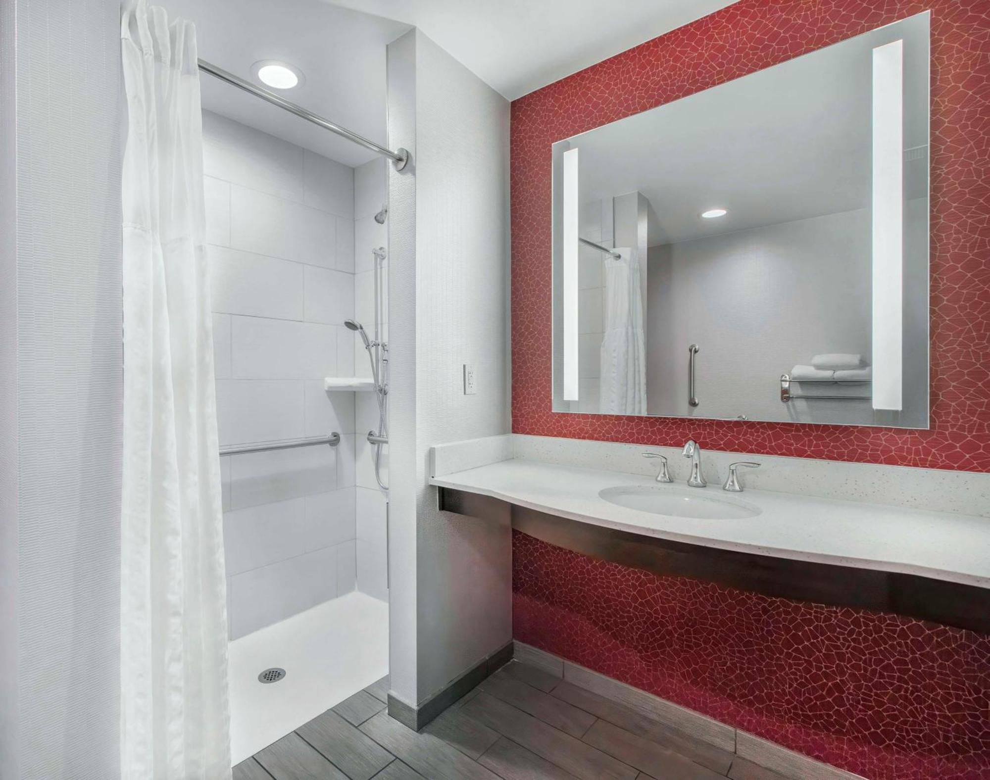 Hilton Garden Inn Raleigh Cary Buitenkant foto