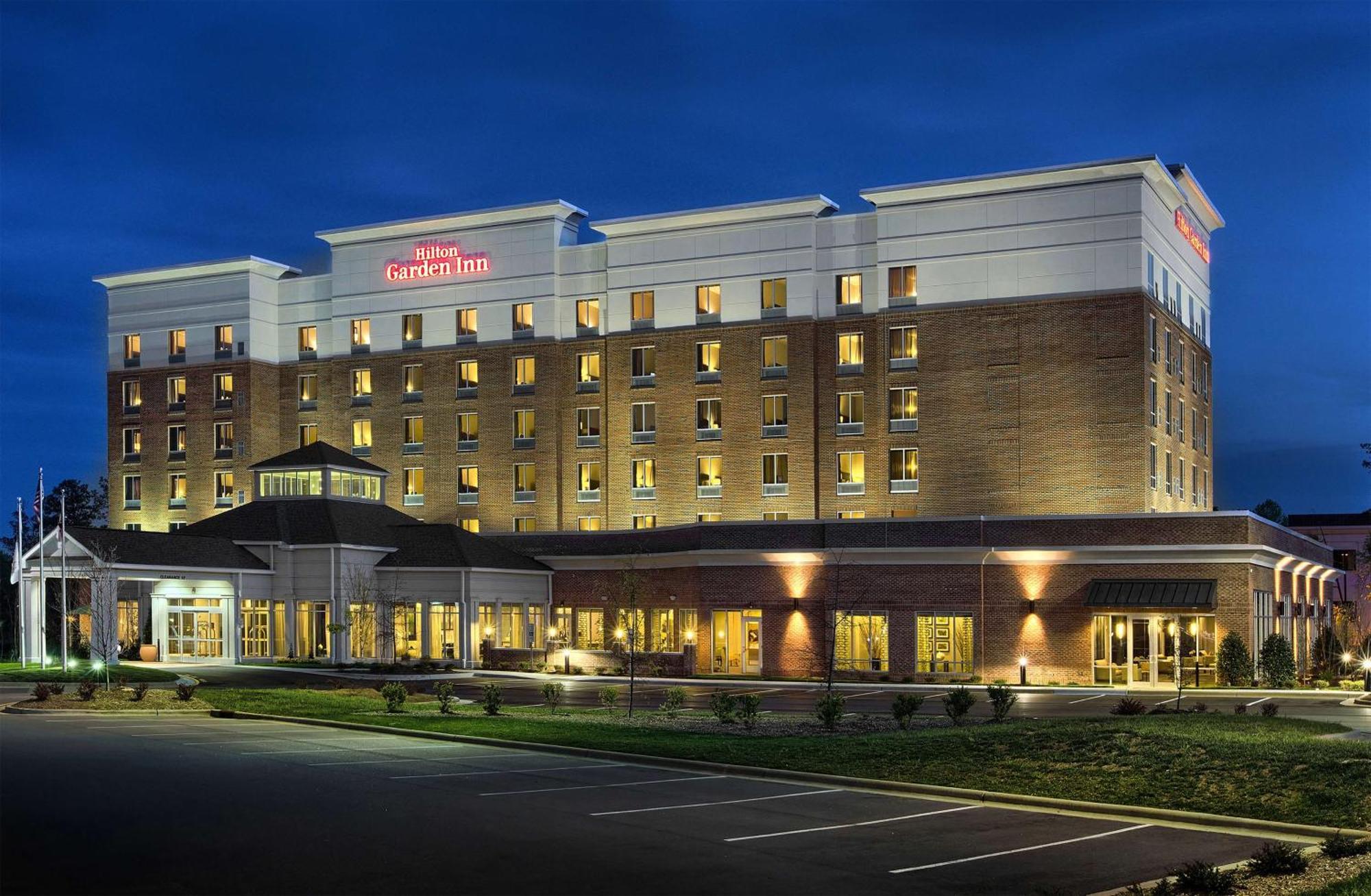 Hilton Garden Inn Raleigh Cary Buitenkant foto