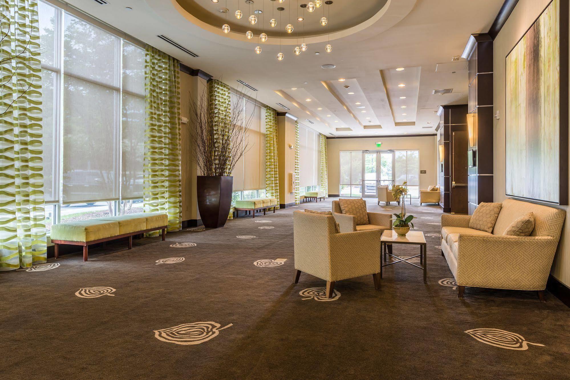 Hilton Garden Inn Raleigh Cary Buitenkant foto